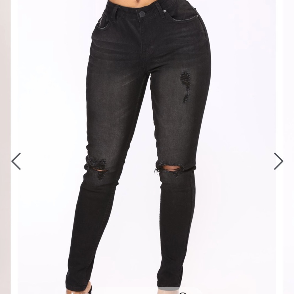 Wash out black distressed jeans